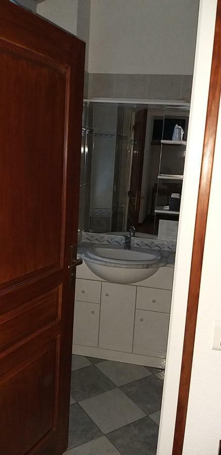 Hotel Castel D'Olmes Tabre Bagian luar foto