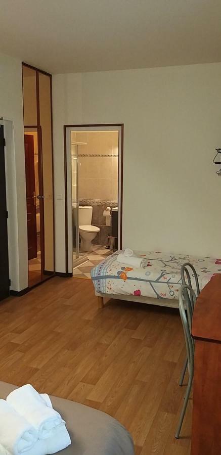 Hotel Castel D'Olmes Tabre Bagian luar foto
