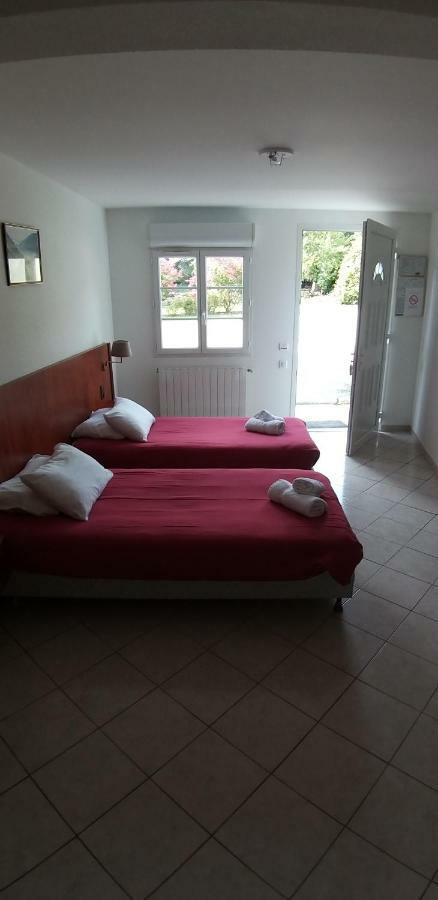 Hotel Castel D'Olmes Tabre Bagian luar foto