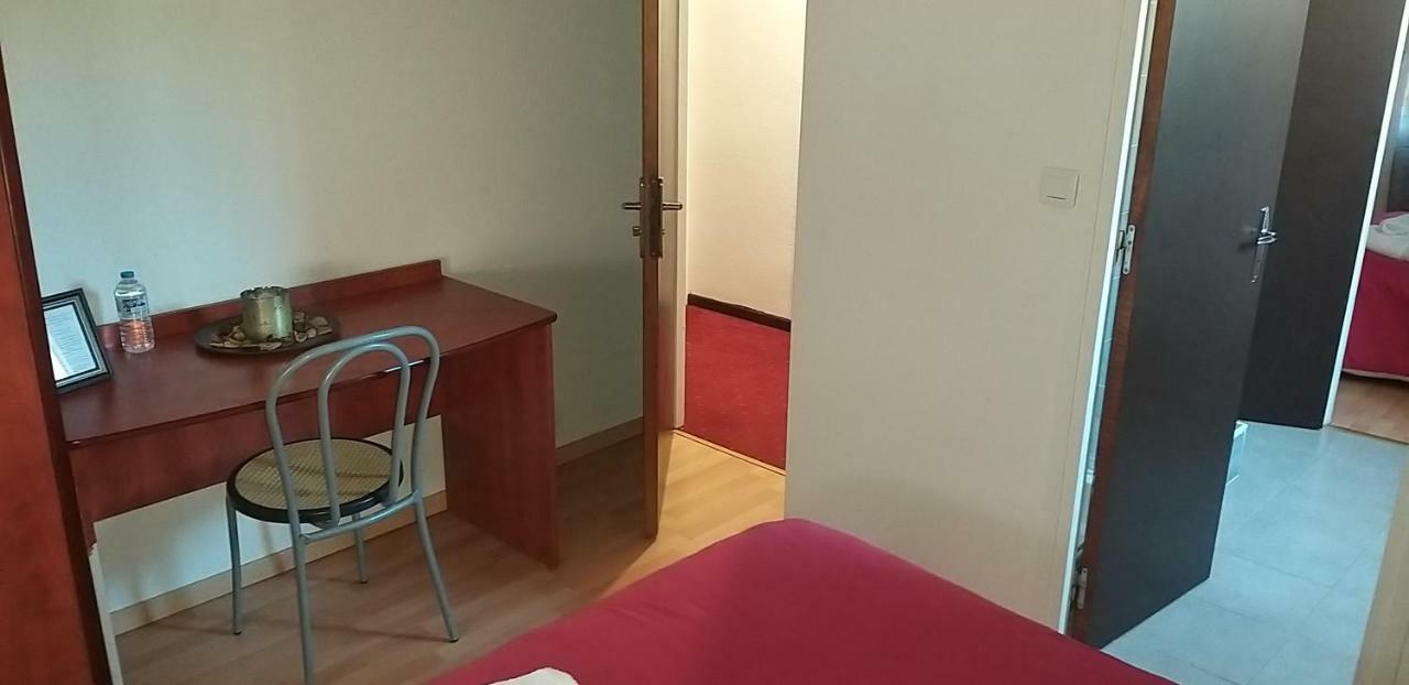Hotel Castel D'Olmes Tabre Bagian luar foto
